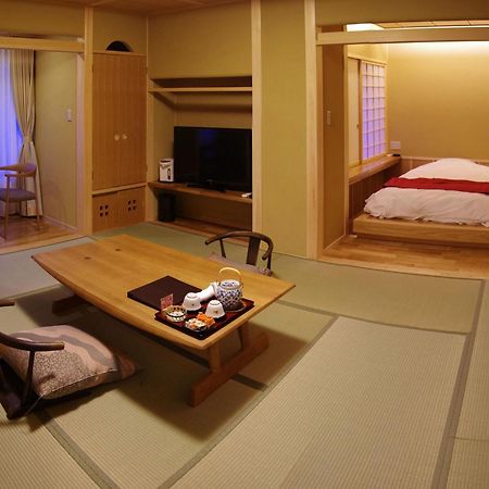 Gero Onsen Yukyunohana Room photo